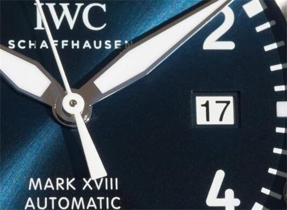 IWC 萬(wàn)國(guó)表馬克十八飛行員腕表